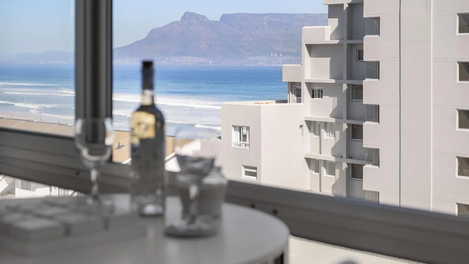 Ocean View 503 Apartment Bloubergstrand 0*,  South Africa