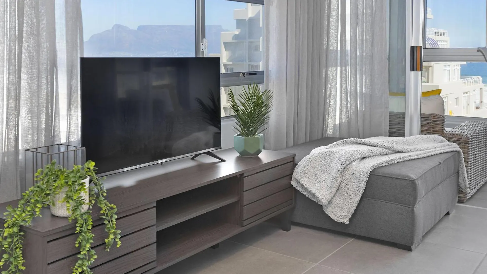 Ocean View 503 Apartment Bloubergstrand