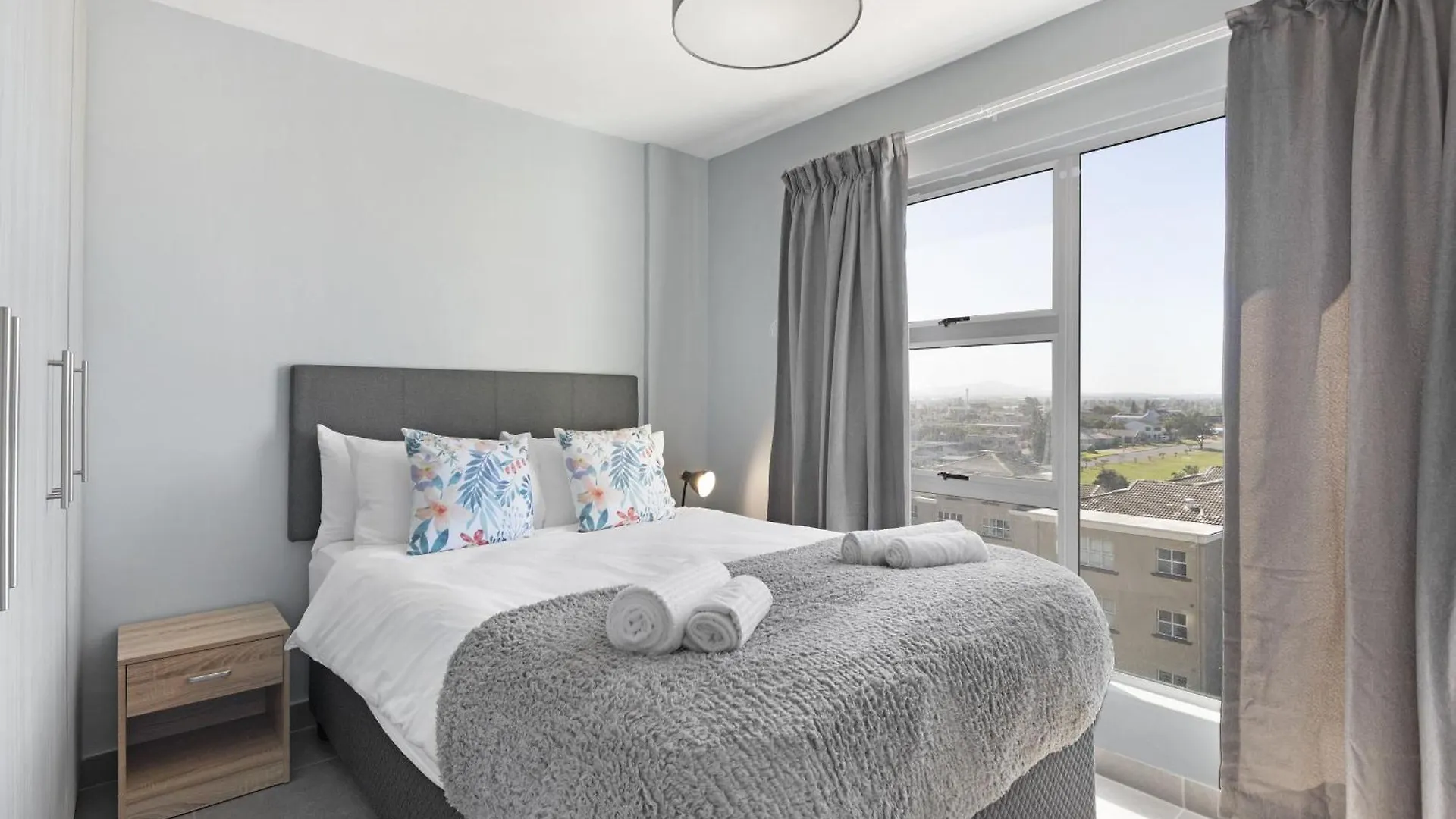 Ocean View 503 Apartment Bloubergstrand South Africa